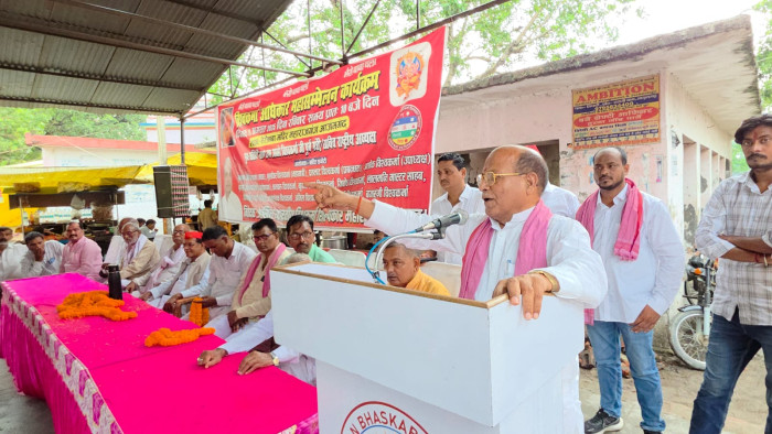 भाजपा सरकार में पिछड़ा वर्ग उपेक्षित :राम आसरे विश्वकर्मा*