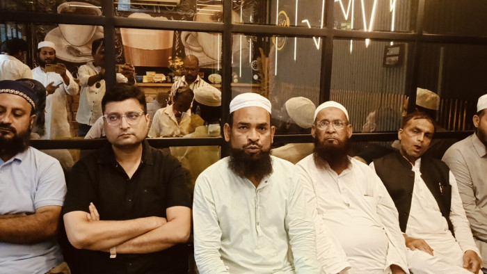 बाढ़ पीड़ितों के लिए जमिअत उलेमा फैजाबाद की मदद