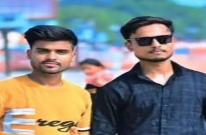 कार की टक्कर से दो युवकों की मौत, पूर्व सपा प्रत्याशी ने जताया शोक