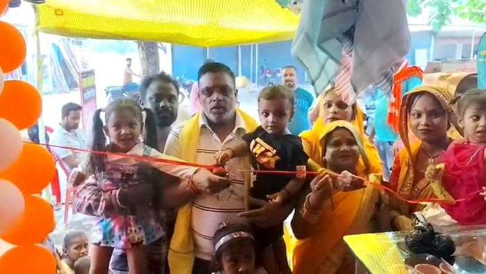 नाव्या कॉस्मेटिक एंड गिफ्ट पैलेस कृष्णा बैग हाउस का शुभारंभ हुआ