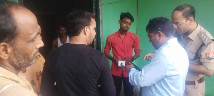 रूदौली में एसडीएम की दबिश, कोटेदार की लूट का खुलासा